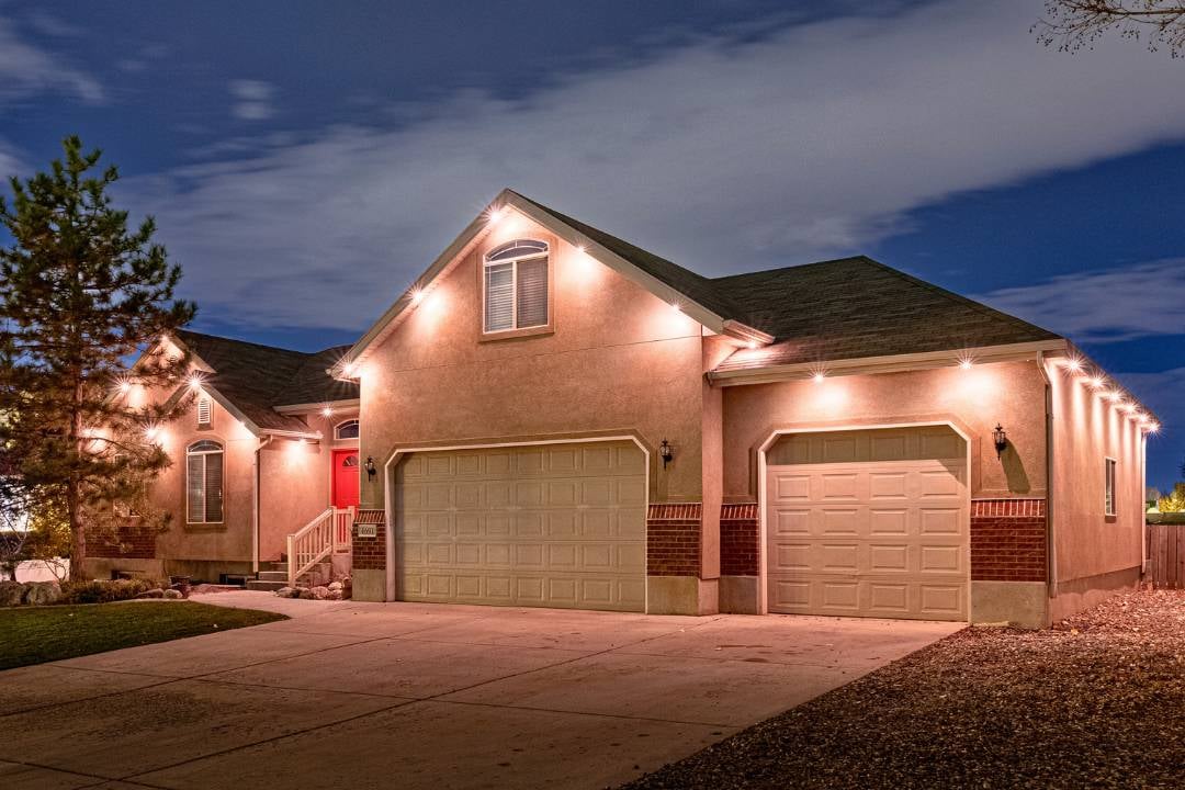 Accent Lighting | Outdoor Soffit Can Lights | Trimlight